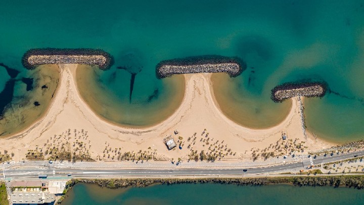 De la mer aux premiers contreforts