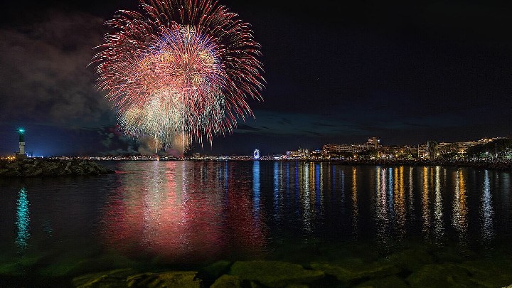 Feu d'artifice - Baie de Saint-Raphaël